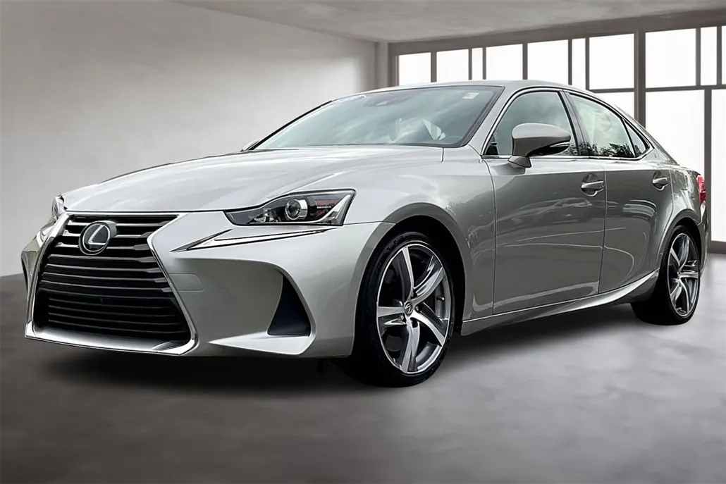 2019 Lexus IS 300 photo 1