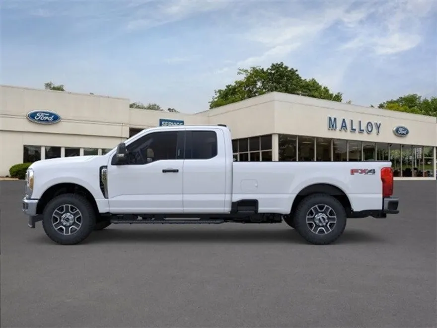 2025 Ford F-250 XLT photo 1