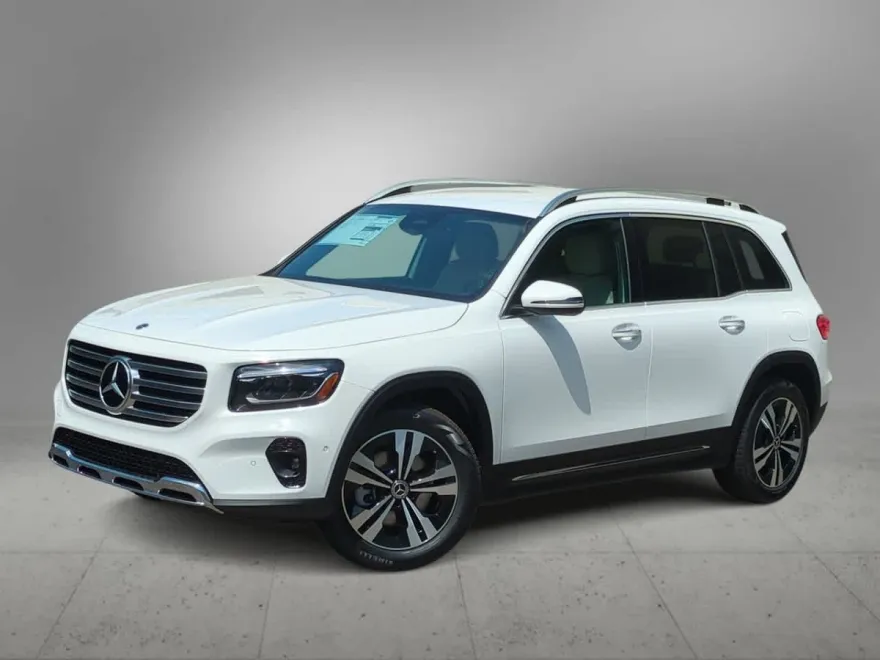 2025 Mercedes Benz GLB 250 4MATIC photo 1