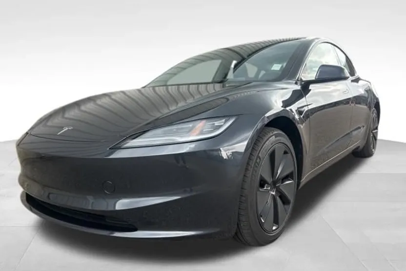 2025 Tesla Model 3 Long Range photo 1