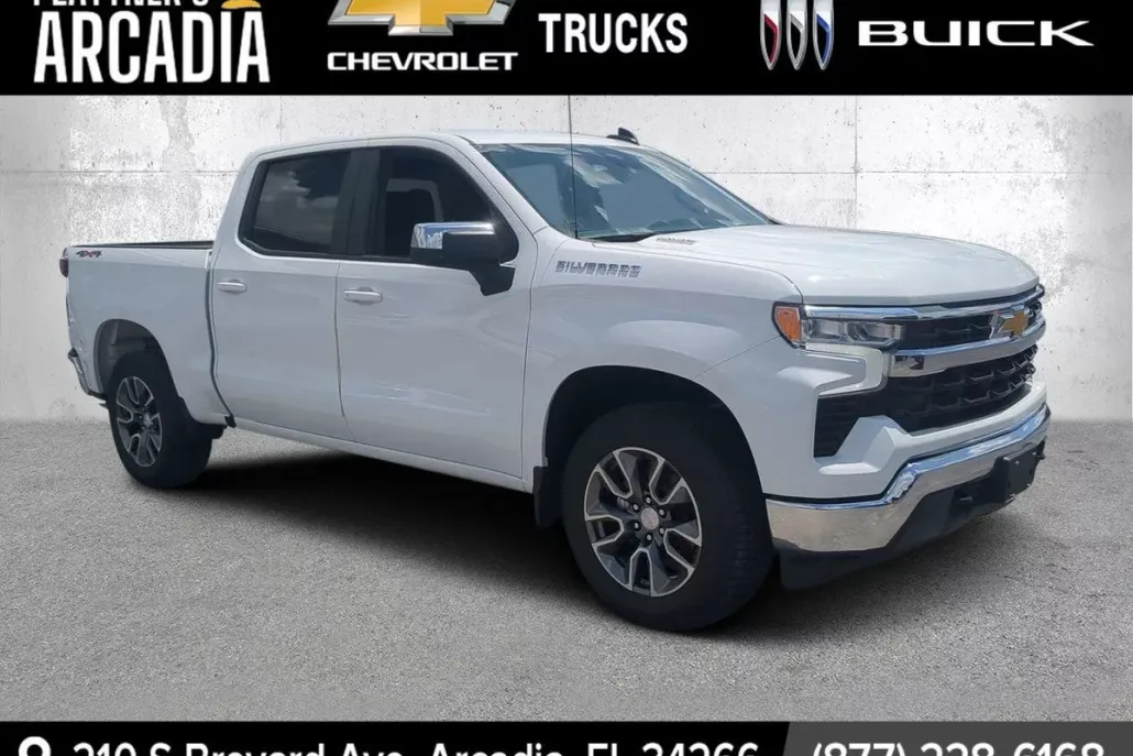 2025 Chevrolet Silverado 1500 LT photo 1