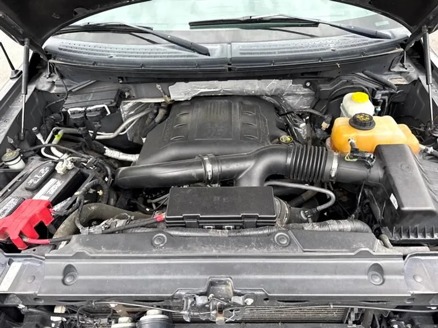 2014 Ford F-150 XL photo 17