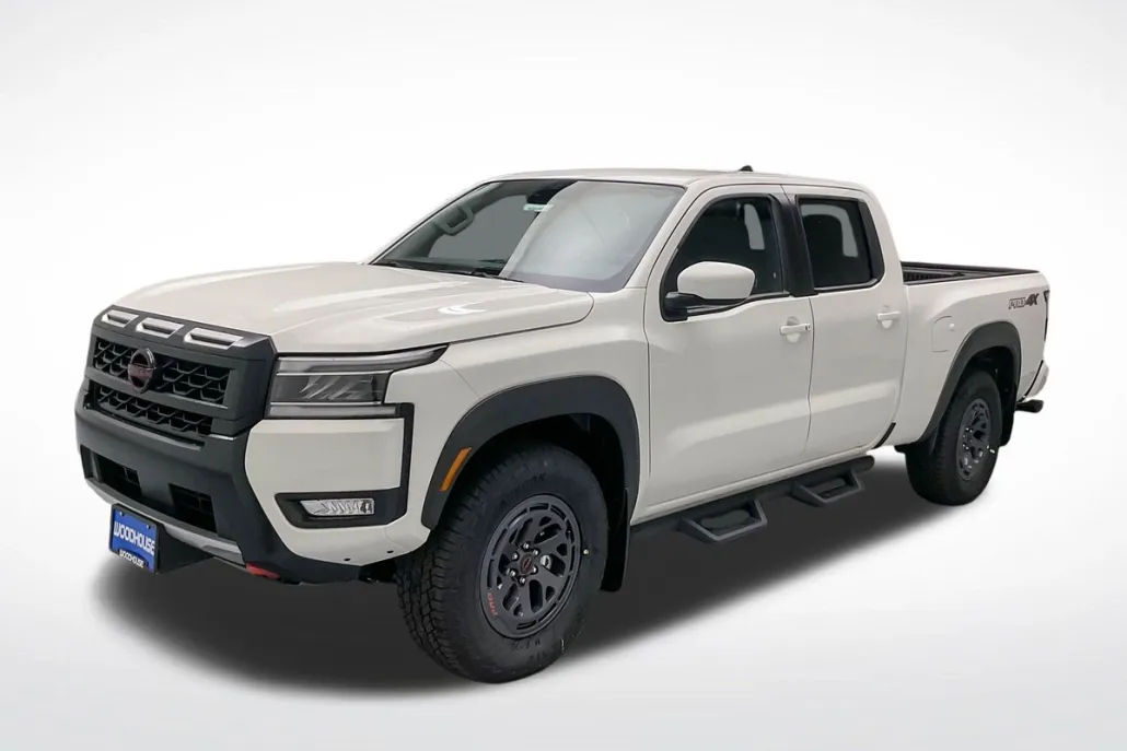 2025 Nissan Frontier PRO-4X photo 1