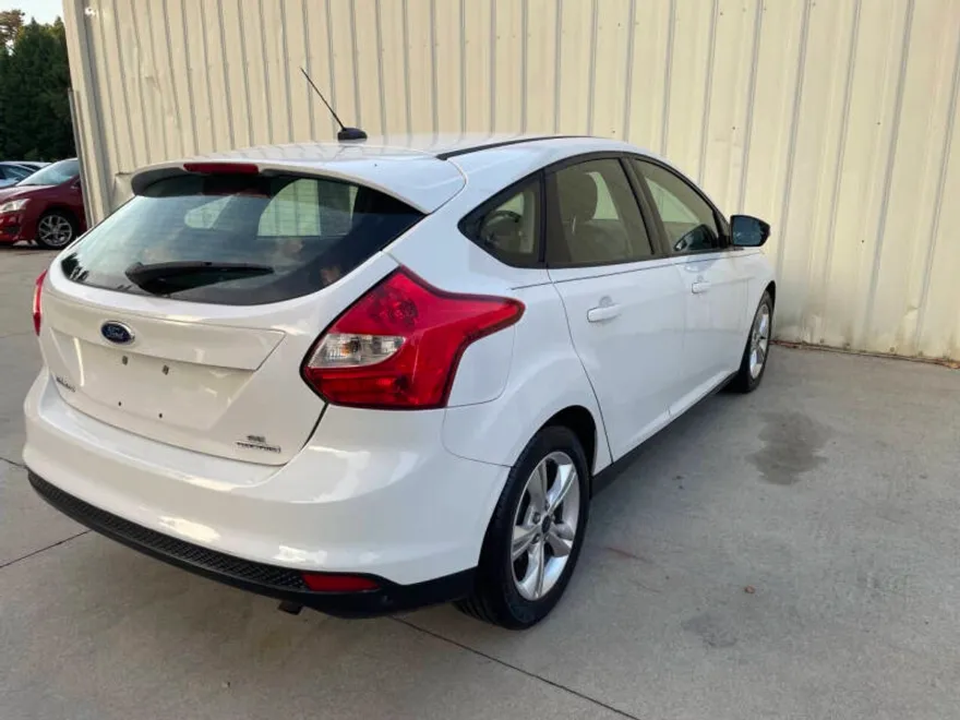 2014 Ford Focus SE photo 1