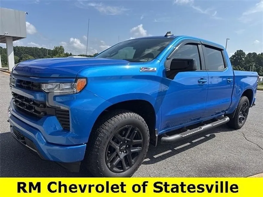2025 Chevrolet Silverado 1500 RST photo 1
