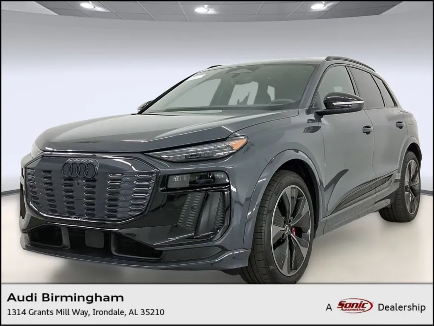 2025 Audi SQ6 photo 1