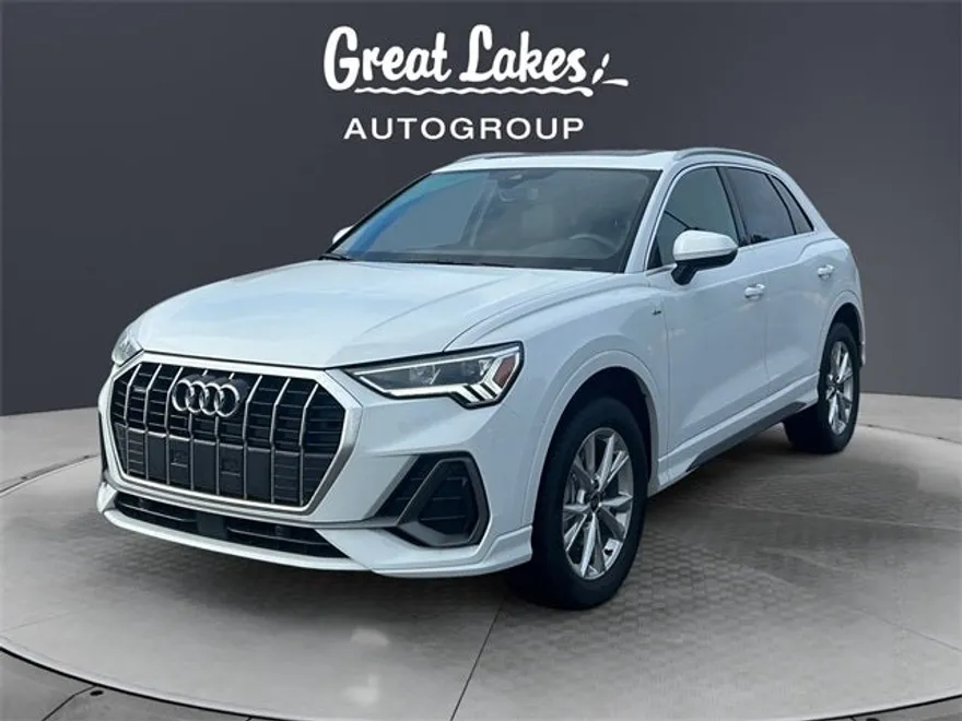 2024 Audi Q3 Premium S line photo 1