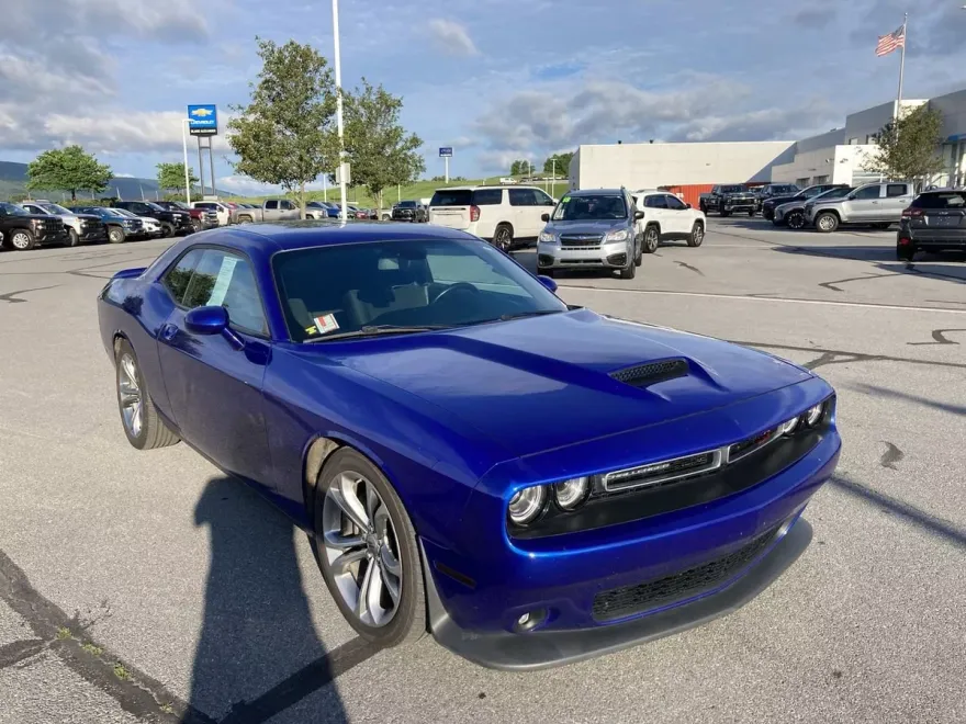 2022 Dodge Challenger R/T photo 1