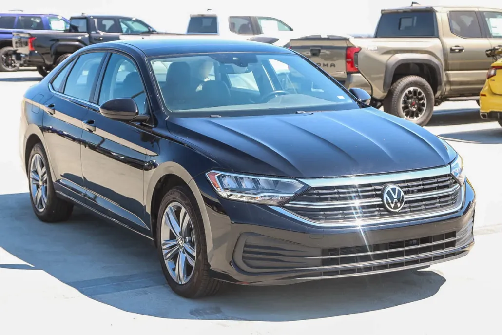 2024 Volkswagen Jetta SE photo 1