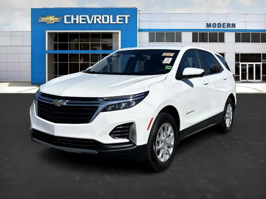 2023 Chevrolet Equinox LT photo 1