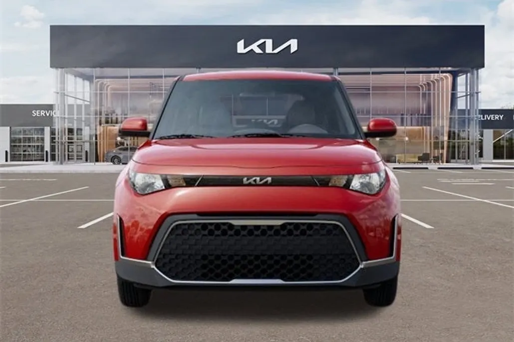2025 Kia Soul LX photo 1