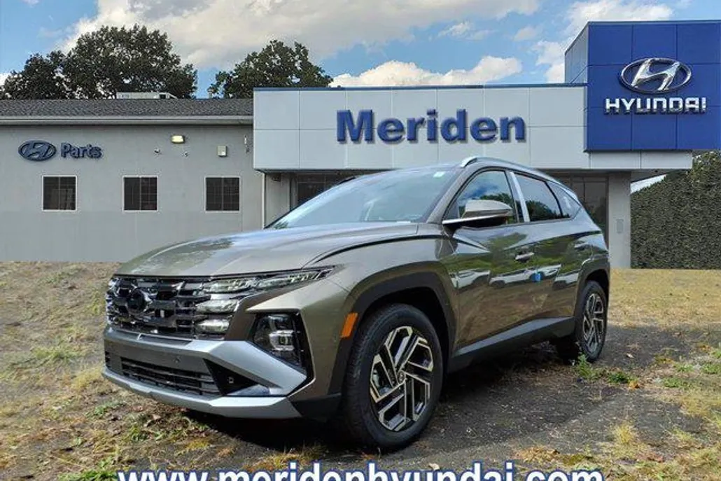 2025 Hyundai Tucson Hybrid Limited Sport photo 1