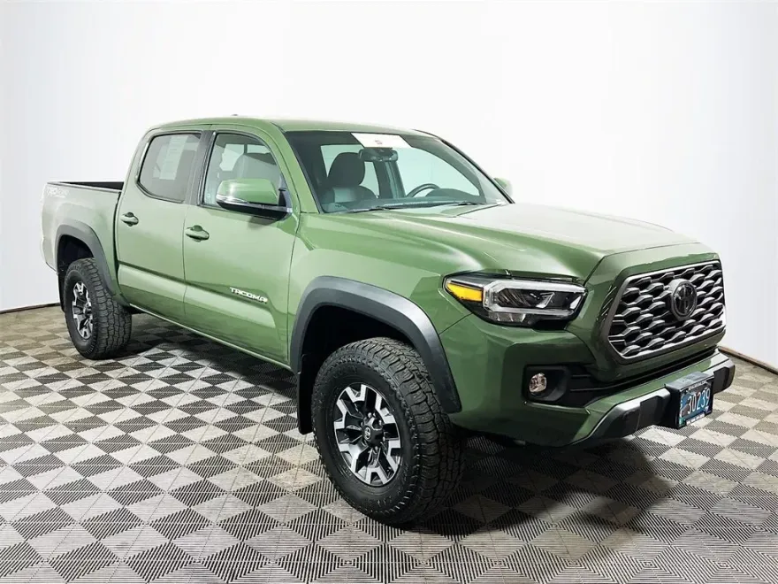 2021 Toyota Tacoma TRD Off-Road V6 photo 1