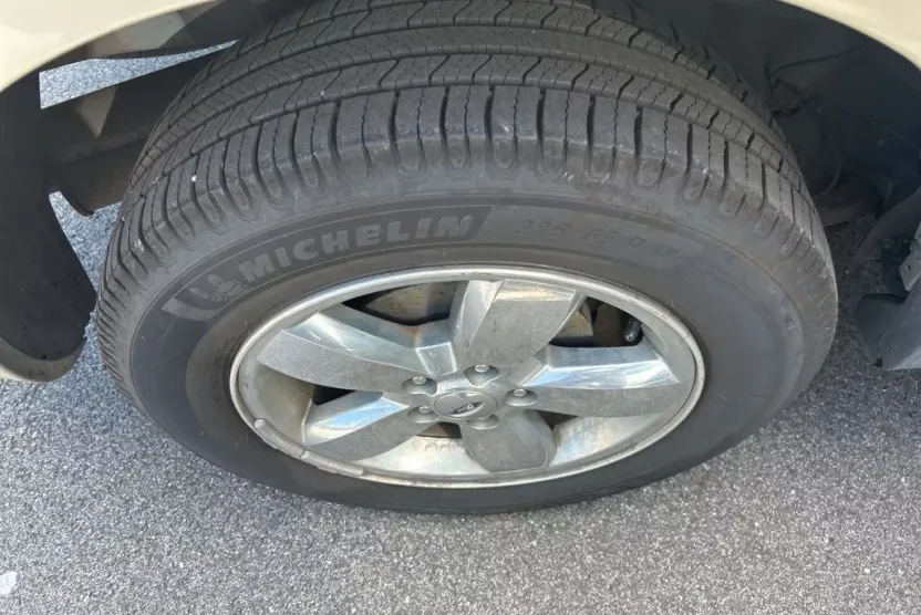 2012 Ford Escape Limited photo 1