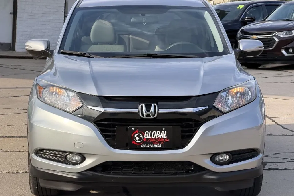 2017 Honda HR-V EX photo 1