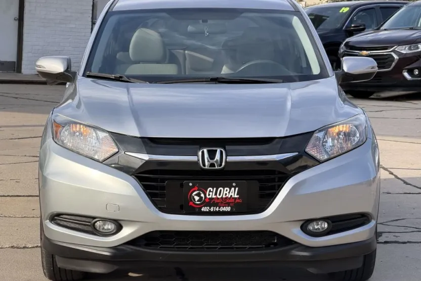 2017 Honda HR-V EX photo 1