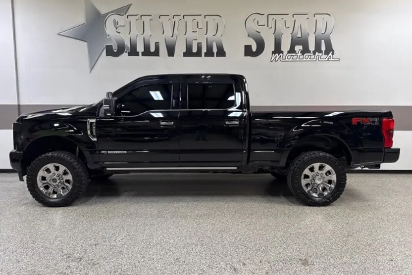 2017 Ford F-250 King Ranch FX4 photo 1