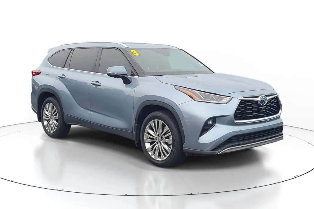 2023 Toyota Highlander Hybrid Platinum photo 1