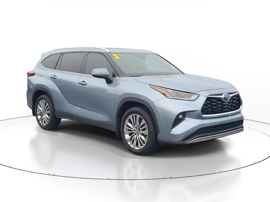 2023 Toyota Highlander Hybrid Platinum photo 1