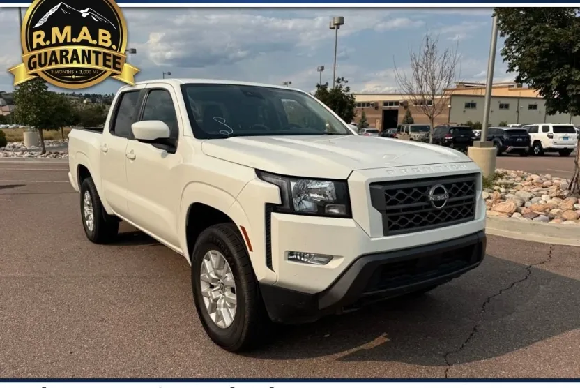 2024 Nissan Frontier SV photo 1