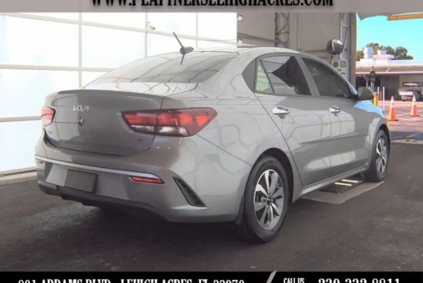 2023 Kia Rio S photo 1
