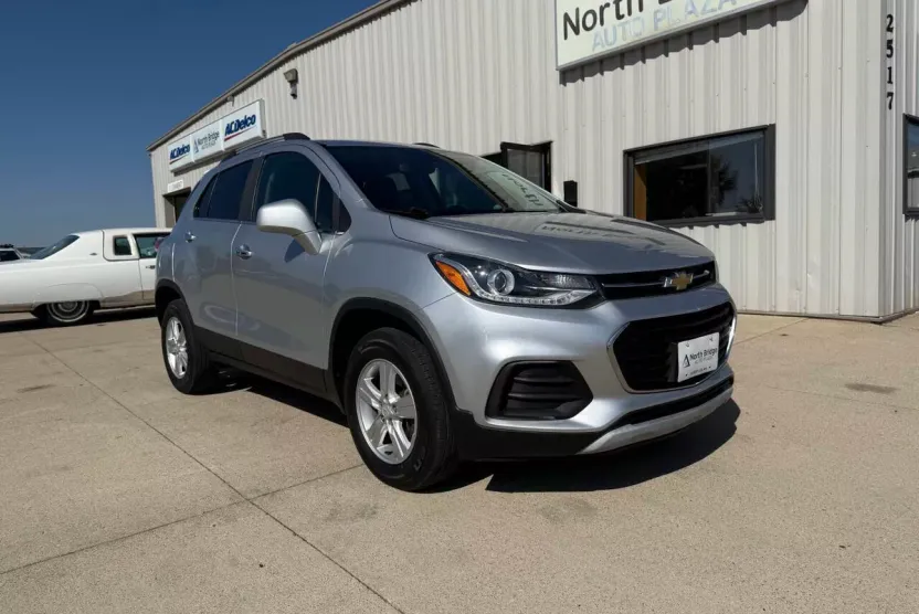 2017 Chevrolet Trax LT photo 1