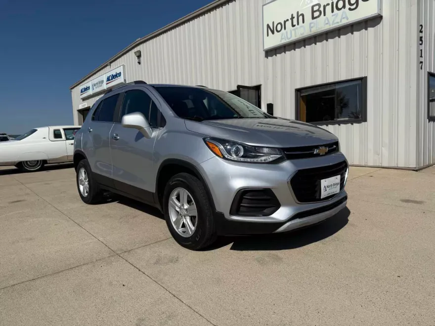 2017 Chevrolet Trax LT photo 1