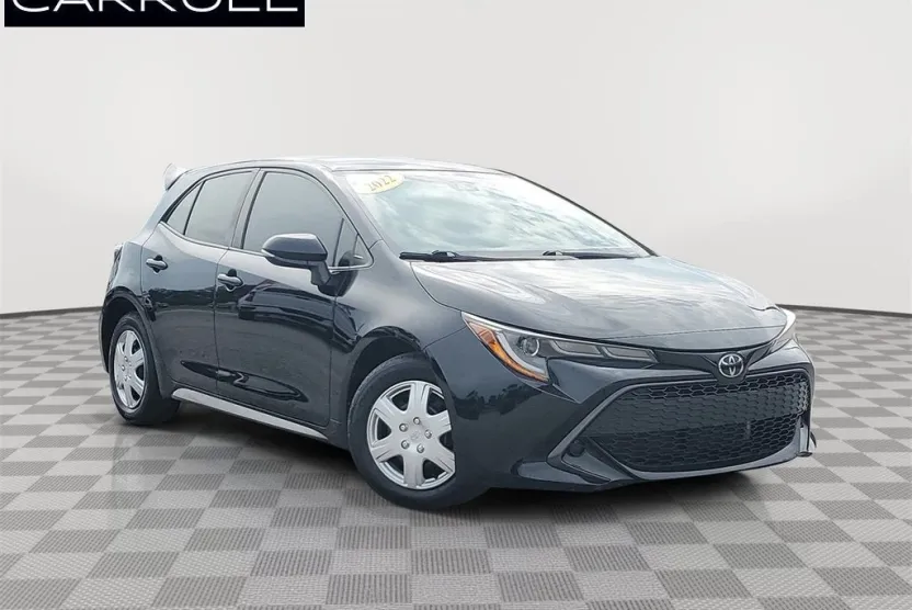 2022 Toyota Corolla SE photo 1