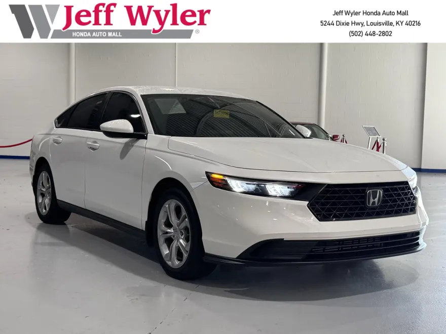 2023 Honda Accord LX photo 1