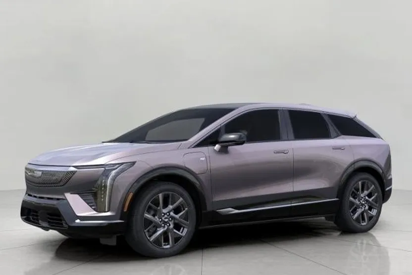 2025 Cadillac Optiq Luxury photo 1