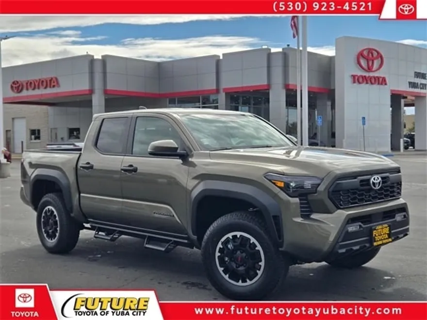 2025 Toyota Tacoma TRD Off-Road photo 1