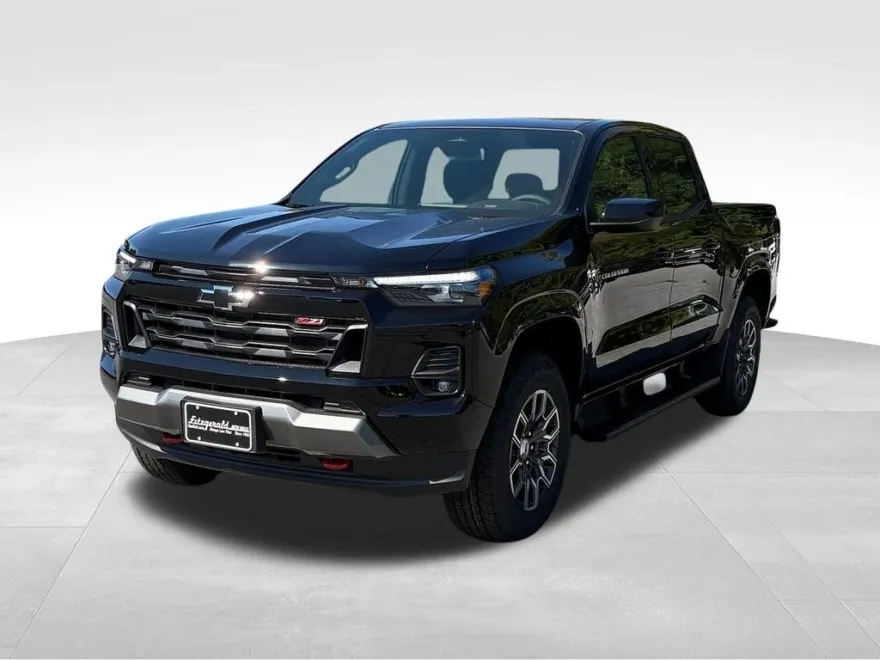 2026 Chevrolet Colorado Z71 photo 1