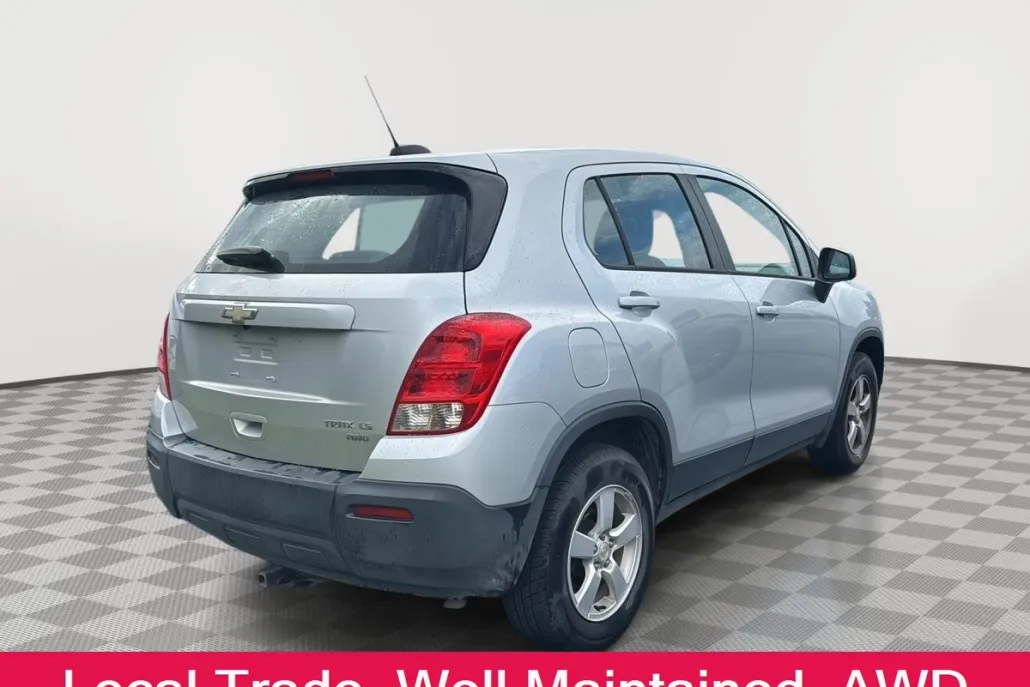 2016 Chevrolet Trax LS photo 1