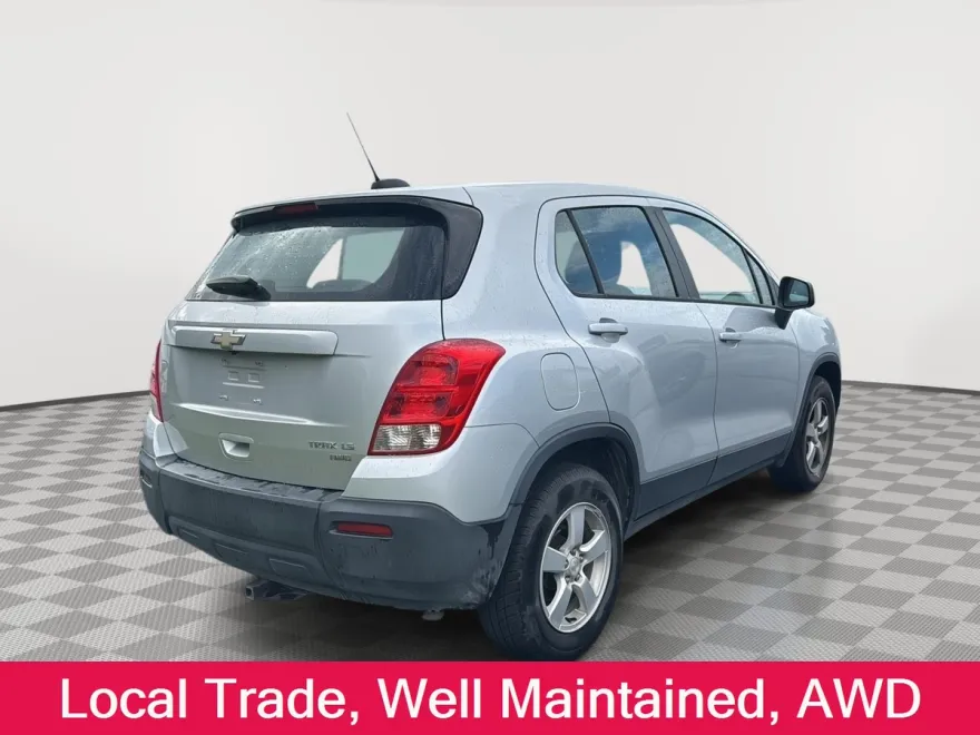 2016 Chevrolet Trax LS photo 1