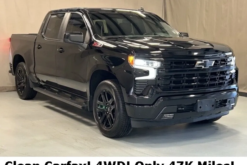 2023 Chevrolet Silverado 1500 RST photo 1