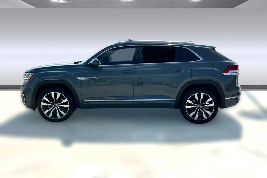 2023 Volkswagen Atlas Cross Sport V6 SEL Premium R-Line photo 1