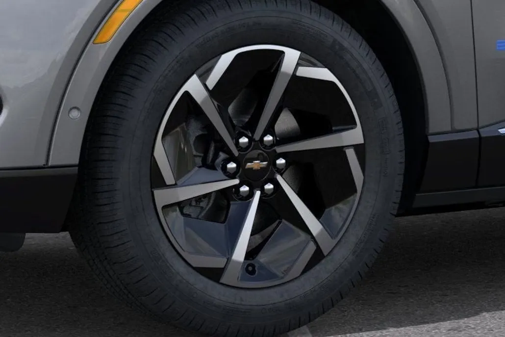 2025 Chevrolet Equinox LT photo 1