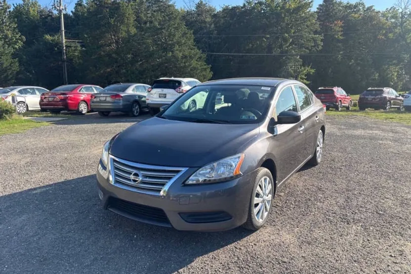2014 Nissan Sentra S photo 1