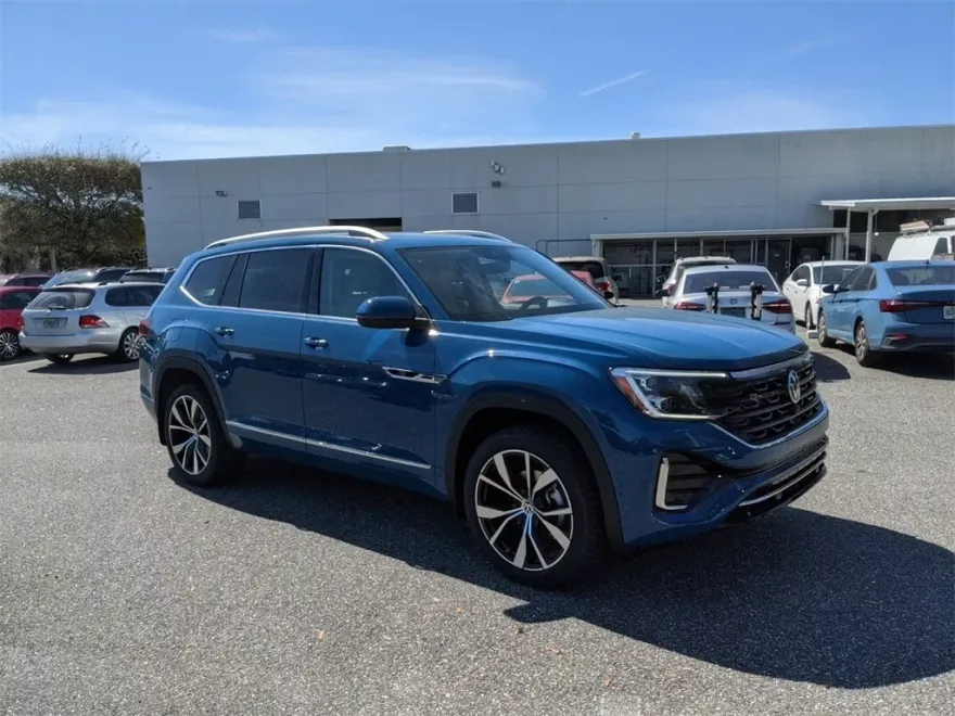 2025 Volkswagen Atlas SEL Premium R-Line photo 1