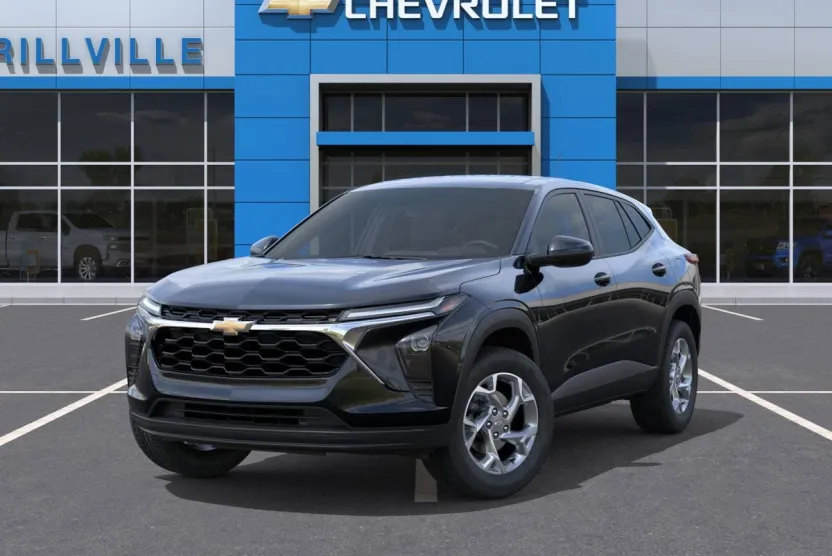 2026 Chevrolet Trax LS photo 1