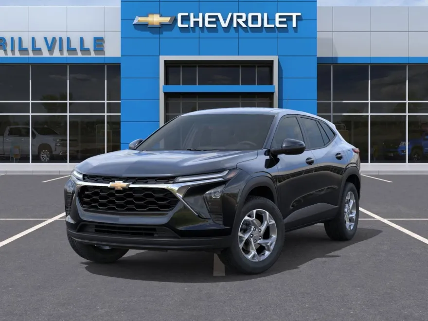 2026 Chevrolet Trax LS photo 1