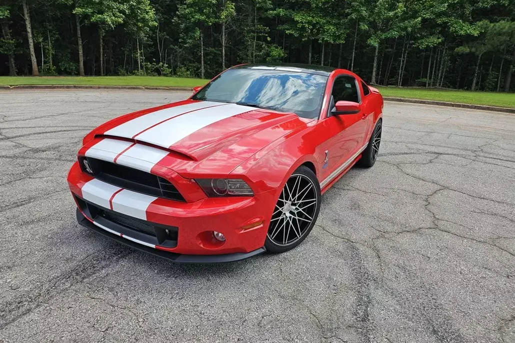 2013 Ford Mustang Shelby GT500 photo 1