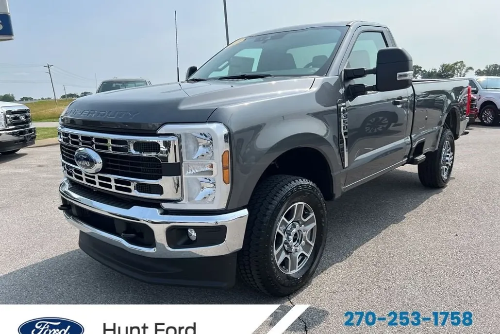 2025 Ford F-350 XLT photo 1