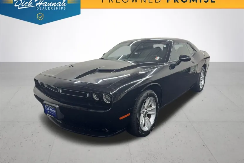 2023 Dodge Challenger SXT photo 1