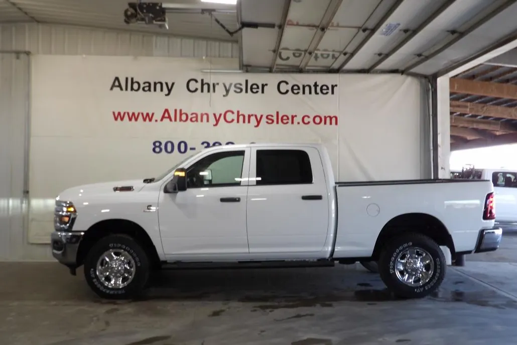 2025 Ram 2500 Tradesman photo 1