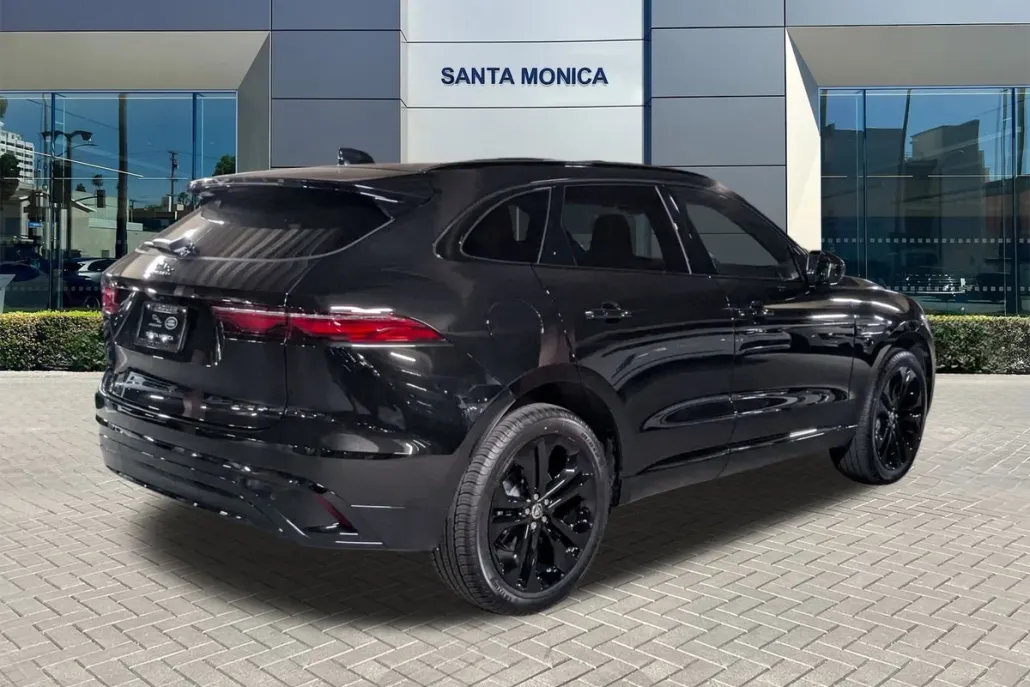 2025 Jaguar F-PACE P250 R-Dynamic S photo 1
