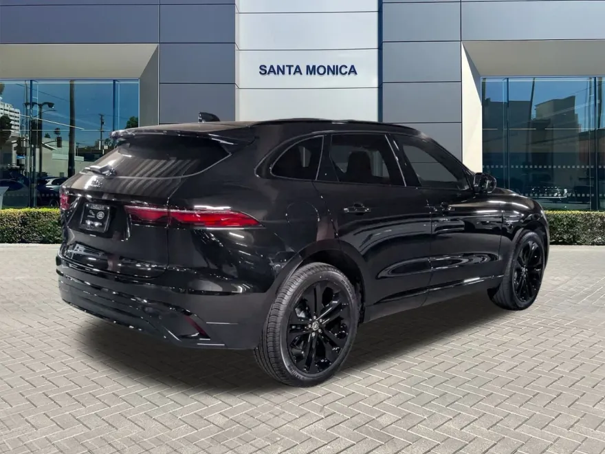 2025 Jaguar F-PACE P250 R-Dynamic S photo 1