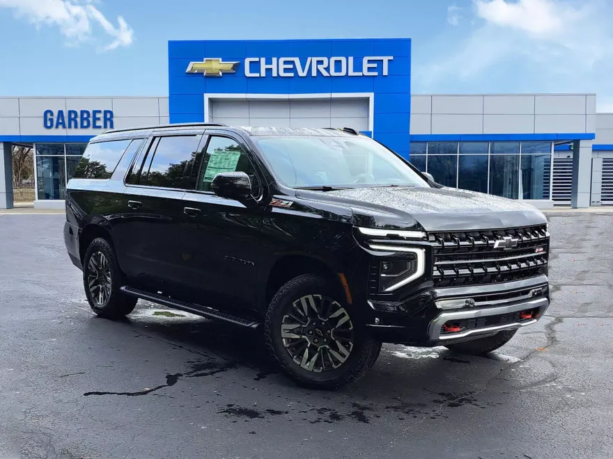 2026 Chevrolet Suburban Z71 photo 1