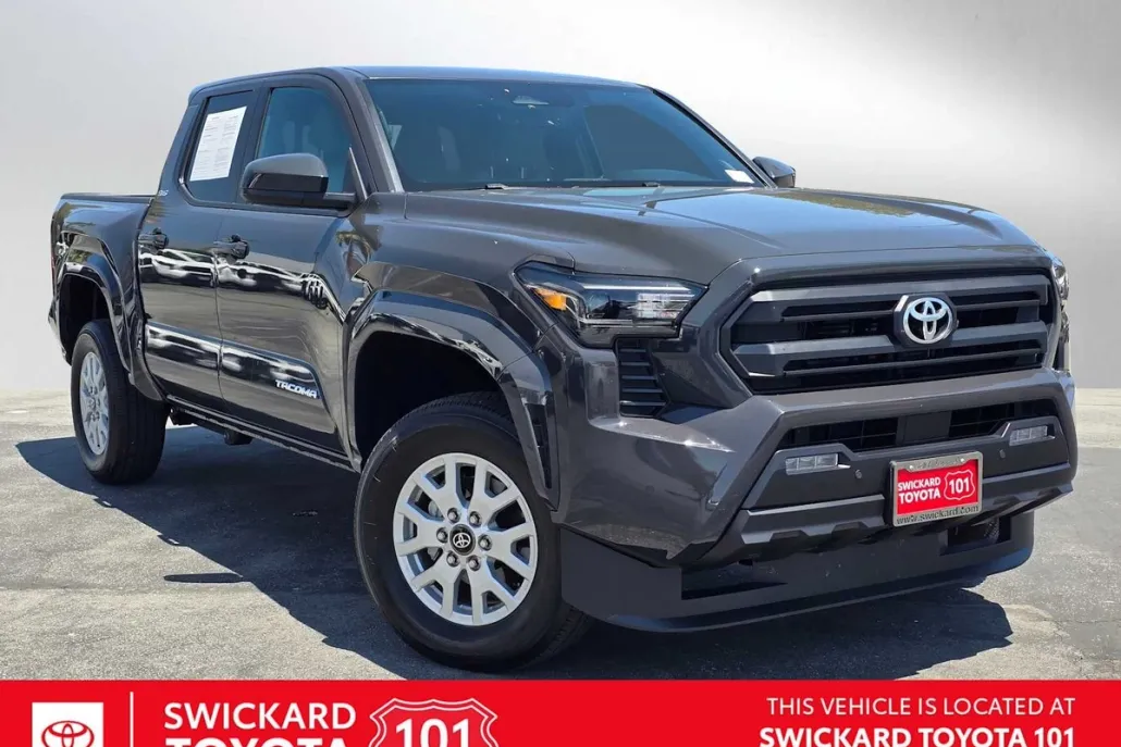 2024 Toyota Tacoma SR5 photo 1
