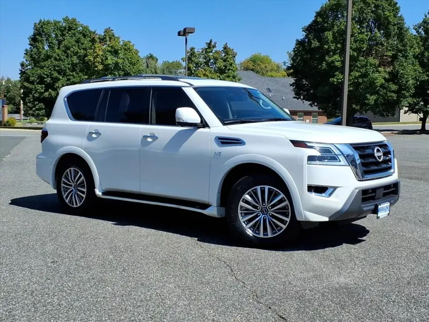 2021 Nissan Armada SL photo 1
